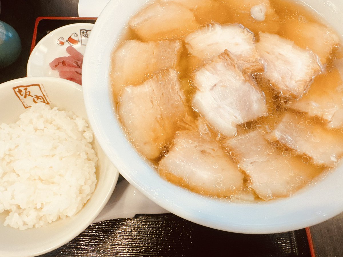 東京着いて早々にランチ😅
喜多方ラーメン坂内😍✨