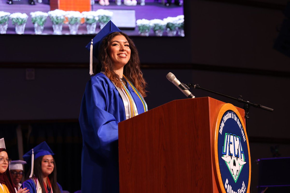 Congratulations Judson Early College Academy, Class of 2024! 🎓💙👏🏻 #JISDGrad24 #JudsonISD #JISD 

📸 | Full Photo Album: judsonisd.org/PhotoAlbums