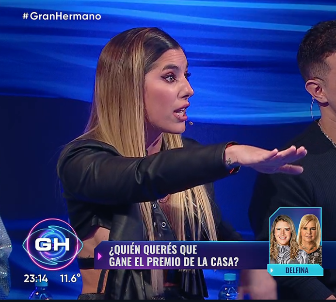 angelntion's tweet photo. GUERCIO: “vos catalina no podes decirnos nada, no tenes una carrera como nosotros así que callate”

CATA: “perdóname pero a vos solo te conocemos por ser la novia DE y por pegarle a marcelo polino” MADRE COMIO 💅

#granhermano https://t.co/BFt7bzxiaX