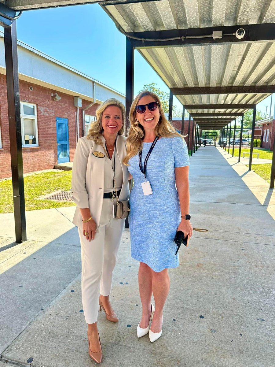 Congratulations, Dr. Christina Lapnow on being appointed the new Principal of Deltona High School! You are going to be amazing, just as you’ve always been. ☺️❤️👏👏 @volusiaschools @ChristinaLapnow