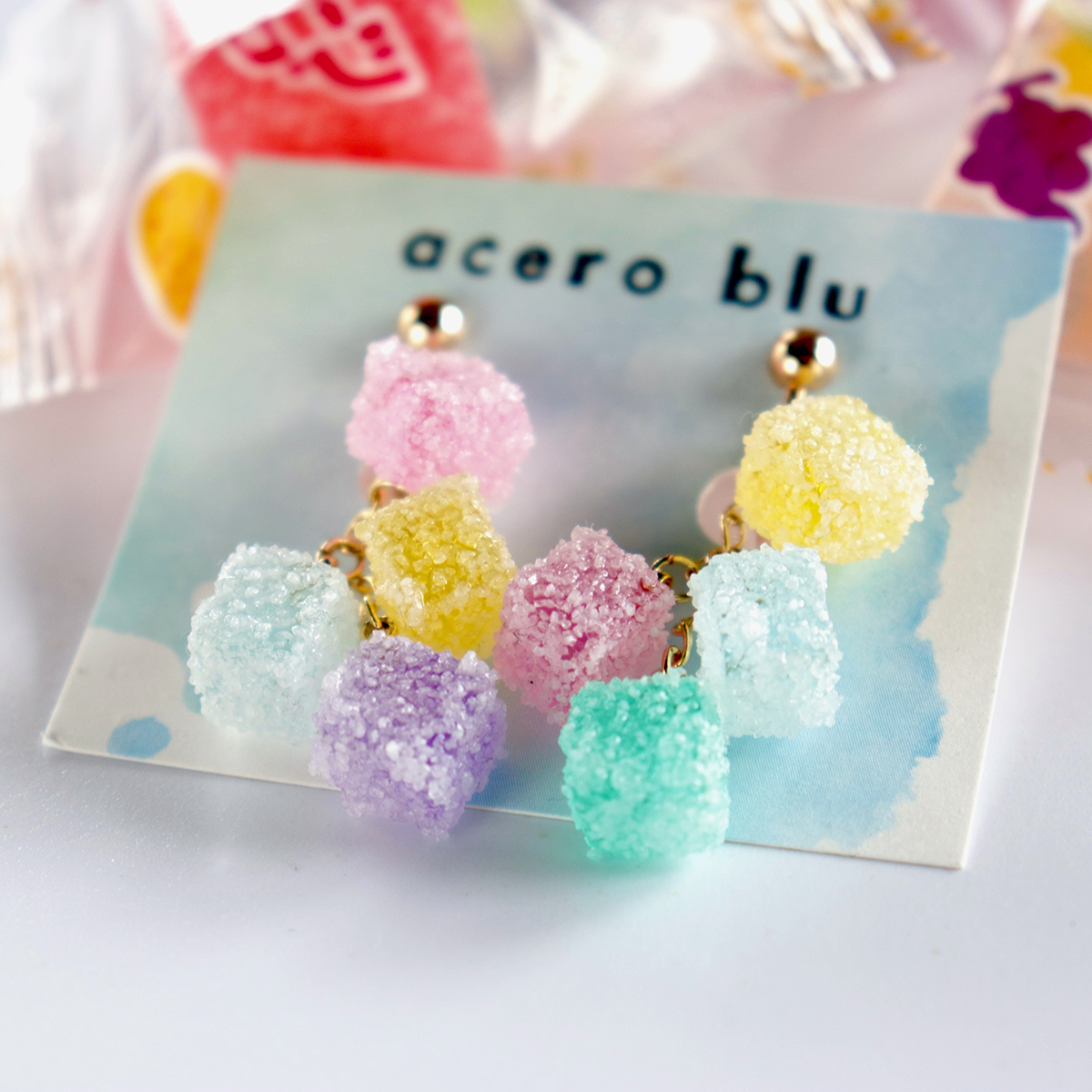 acero_blu's tweet photo. なつかしいお菓子😊

ばあちゃん家にあるお菓子の定番、寒天ゼリーのフルーツアップゼリーのピアスです🤤

前からつくってましたが、ようやくホンモノと一緒に写真を撮りました〜！

#ハンドメイドアクセサリー #フェイクスイーツ #フェイクスイーツアクセサリー https://t.co/xZuPSqWkTi