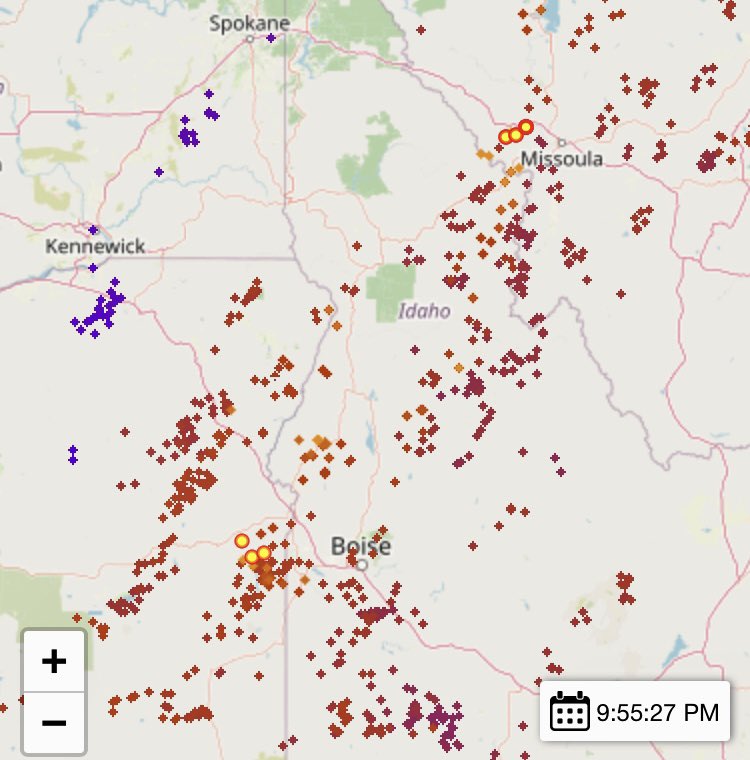 24 hour lightning map across Oregon, Idaho, and western Montana… 
#wildfire #mtfire #idfire #orfire #weather