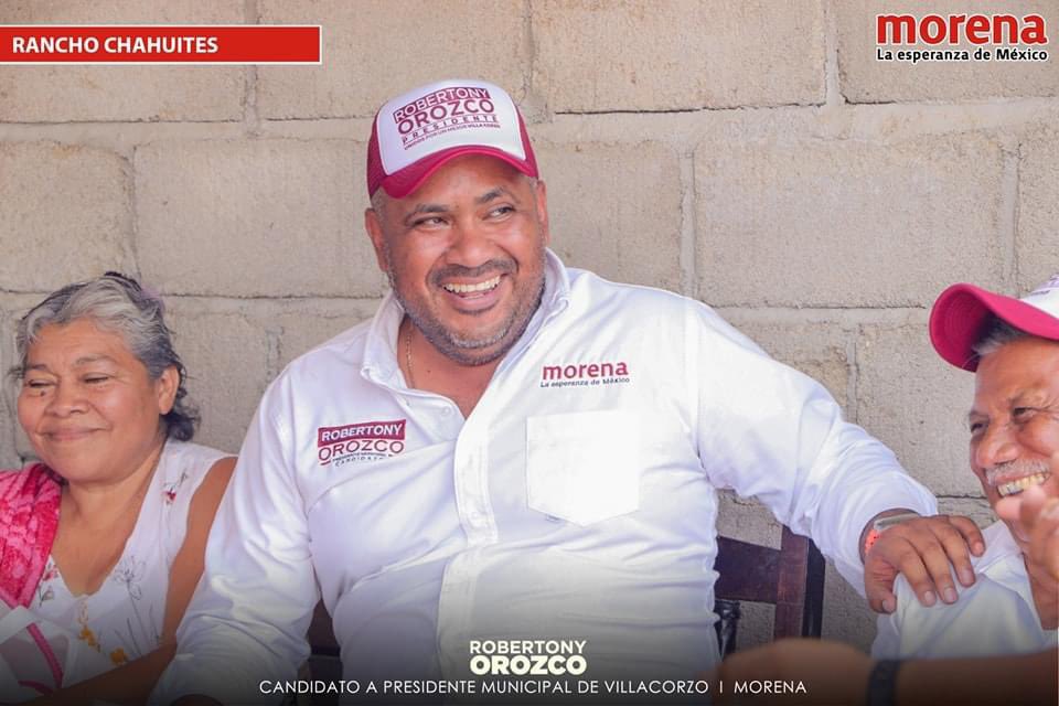 Dos operadores políticos del candidato de Morena a la presidencia municipal de Villa Corzo, Robertony Orozco Aguilar, fueron asesinados en el tramo carretero San Pedro Buenavista-Emiliano Zapata.