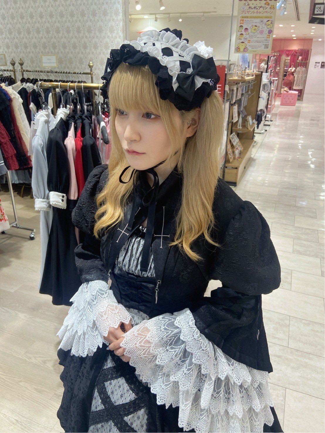 ATELIER PIERROT ノベルティ ルームウェア FASHIONS_NIGHT_OUT2017_7458.jpg