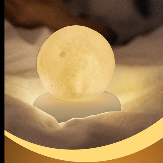 The brilliant 3D moonlight design brings you mystery and romance. It can create a wonderful atmosphere that is beyond your expectations.#bedroomdecor #ledlighting #loftk #nightlight #bedroomdesign #CozyNights