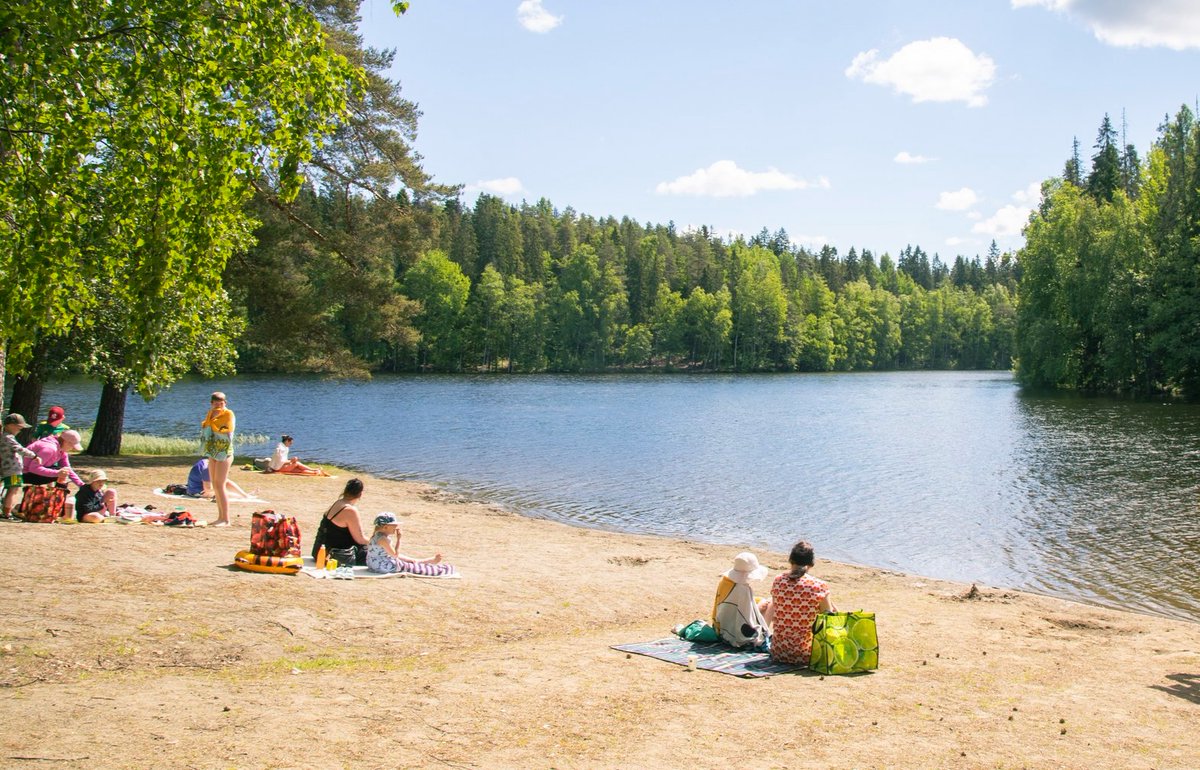 The summer season brings changes to the opening hours of cityservices and public transport timetables. Check out the exceptions and get the best tips for spending your summer days ➡️ tampere.fi/en/summermemo #Tampere