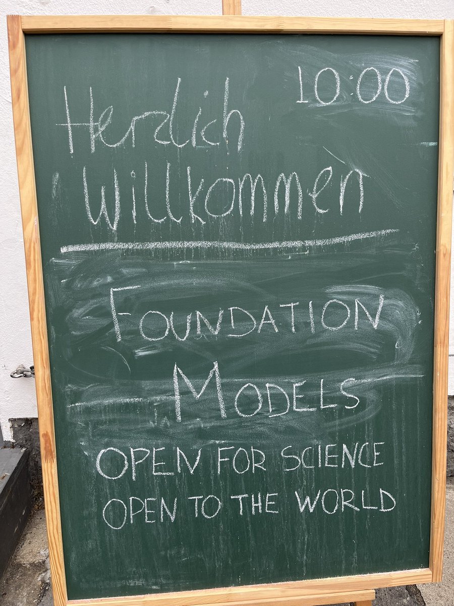 Jetzt auf der <a href="/republica/">re:publica</a>: Unsere Session zu #FoundationModels - Open for science and open to the world: Eine neue Generation von #KI-Modellen, die Foundation Models, soll eine ganze Reihe von großen Herausforderungen in der Wissenschaft angehen und bewältigen. #rp24