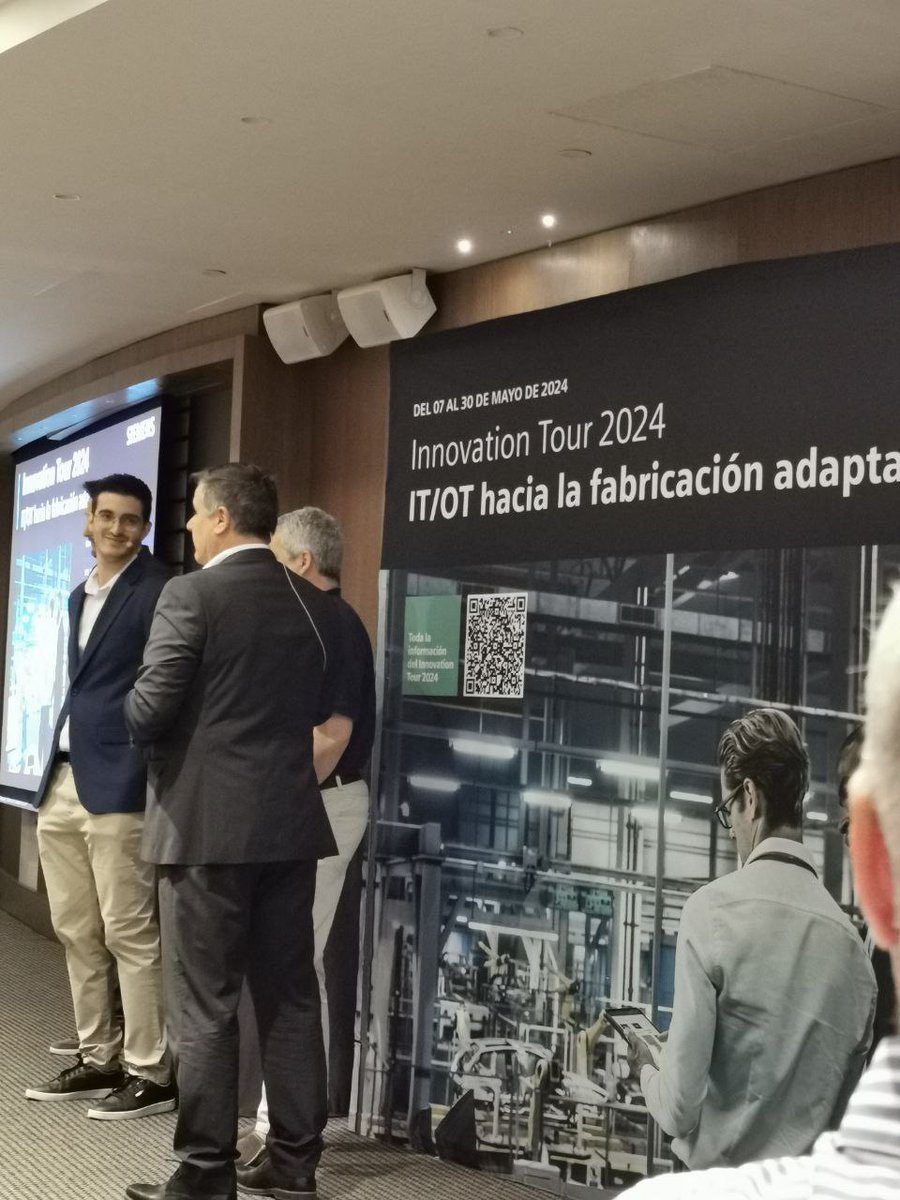 ReleProPLC's tweet image. Ayer estuvimos en el Innovation Tour 2024 de @siemens_ind @siemens_es 
Nos informaron de un motón de novedades, como los nuevos PLC&apos;s Simatic S7-1200, el TIA Portal Cloud o las nuevas tendencias de realidad aumentada y de IA aplicada a la programación de PLCs.