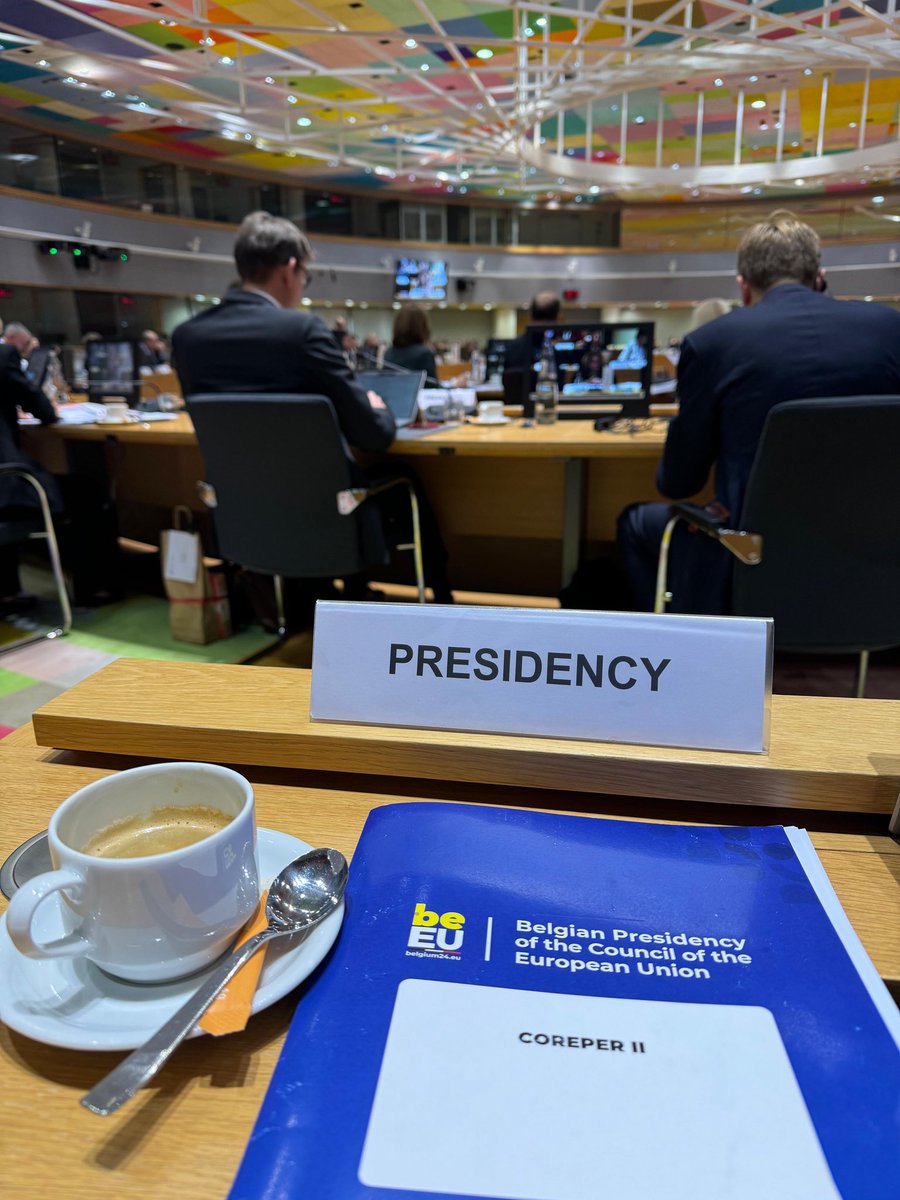 ☕️ Good morning from the Coreper, where member states’ Ambassadors to the 🇪🇺 meet today to discuss a wide range of issues including: • Accession negotiations with Ukraine 🇺🇦 and Moldova 🇲🇩 • Sanctions 🇷🇺 • Relations with Türkije 🇹🇷 • Defense of democracy 🛡️