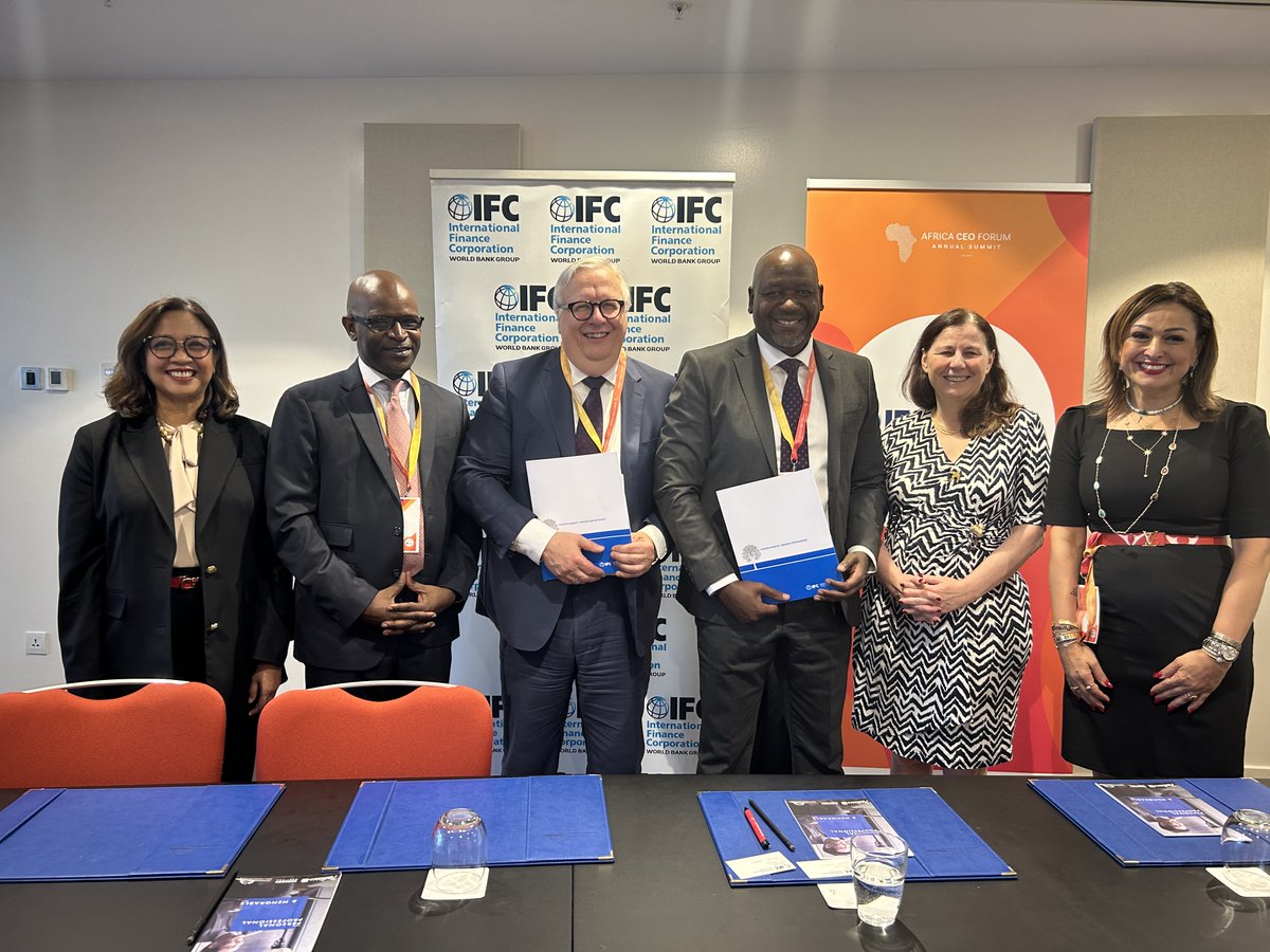 To support growth and sustainability in #SouthAfrica’s housing sector, @IFC_org today partnered with FirstRand Bank. Together, we will increase #GreenBuilding finance and women's access to green home loans in the country.
➡️wrld.bg/jobz50RWCT0
#ACF2024 #IFCinAfrica