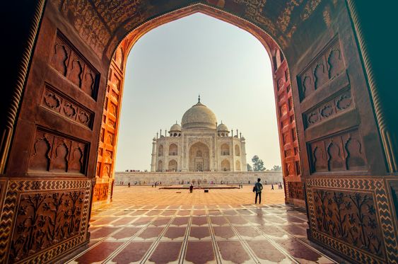 Embark on an unforgettable 10-day journey through the mesmerizing landscapes of #India with a special stop at Agra! 😍 

#ExploreIndia in its true essence. #IncredibleIndia awaits you