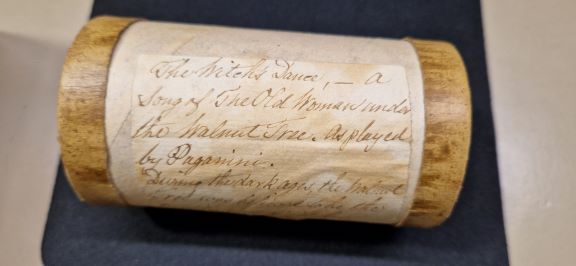 Thanks to the extensive research of Andrew Krastins, it is now believed that a group of mysterious wax cylinders hold performances by Camillo Sivori, the only pupil of legendary violinist Niccolo Paganini.

Follow the intriguing story here: blogs.bl.uk/sound-and-visi…