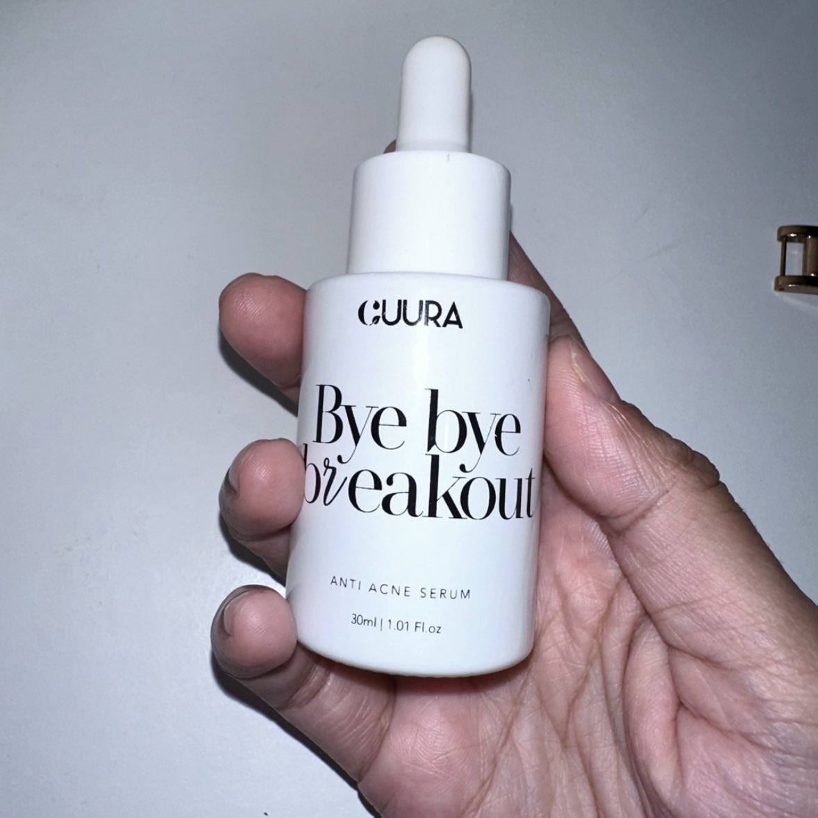 Cuura anti acne - s.shopee.com.my/9KMTg5ctnh

Paling functionnnn bila tetiba ada jerawat 😭😭 jerawat cepatt kecut. 

Dia punya effectiveness 100/10! Ada sikit bauuu macam ubat jerawat tu tapi tak busuk pun 😂

Bila apply akan rasa “tingling sensation” ha maksudnya it works!!