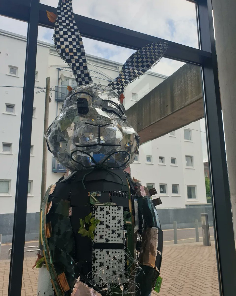 JennyMonksD's tweet photo. HOP IN to Douglas St Campus 🐰✂️
You don't want to miss this AMAZING selection of student work from @corkcollege_douglasstcampus @dsc_gamedesign_cork @jewellery_dsc_corkcfet @dscampus_sjcc_erasmus_travel

Creating Futures EXHIBITION is on today from 10am -4pm. https://t.co/3veTlvkMCZ