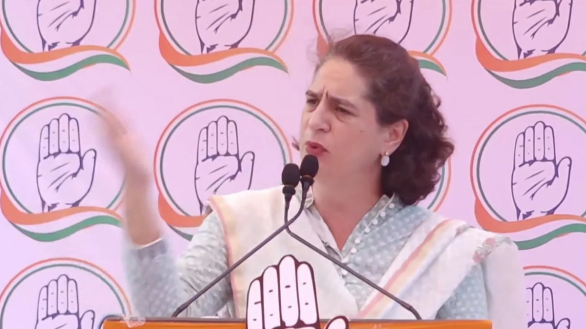 Country's resources slowly being given to PM Modi's few rich industrialist friends: Priyanka Gandhi Vadra in Kullu

Edited video is available on PTI Videos (ptivideos.com) #PTINewsAlerts #PTIVideos @PTI_News