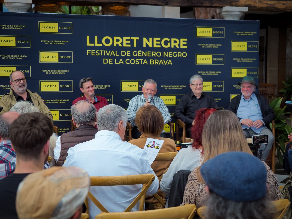 #LloretdeMar va acollir la sèptima edició del 📽 Festival Lloret Negre amb més de 60 escriptors, criminòlegs, jutges👩🏼‍⚖️ i advocats d'arreu d'Espanya📖.

🤩Un plaer rebre una nova edició del @lloretnegre.

#MyLloret #INcostabrava