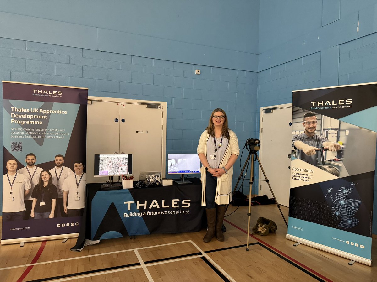 @SmartSTEMs are here leading a fabulous exciting morning learning about careers and thinking about future possibilities! @DigiSchoolsERC @ThalesUK @BarrheadHighSch #RaiseTheBarr