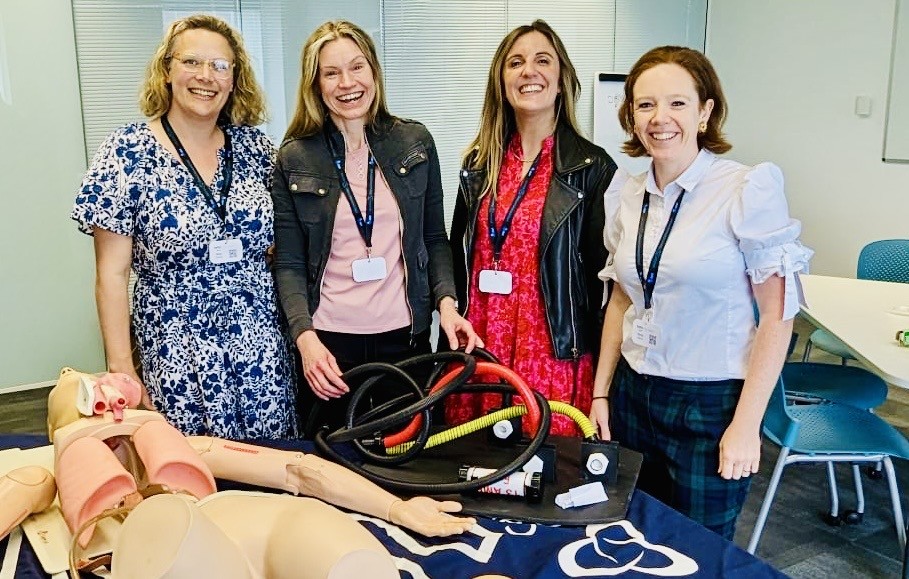 SimulationUHD's tweet image. 👥A day in the life of a Sim Educator!
AM-Tour of the new impressive Beach Building set to open in 2025! 🏖️🏗️
PM-SimNet 4 Safety-an opportunity to celebrate everyone's work but also to engage & collaborate with teams from around the UK!👏
#nhs #UHD #SimNet #simulation #education