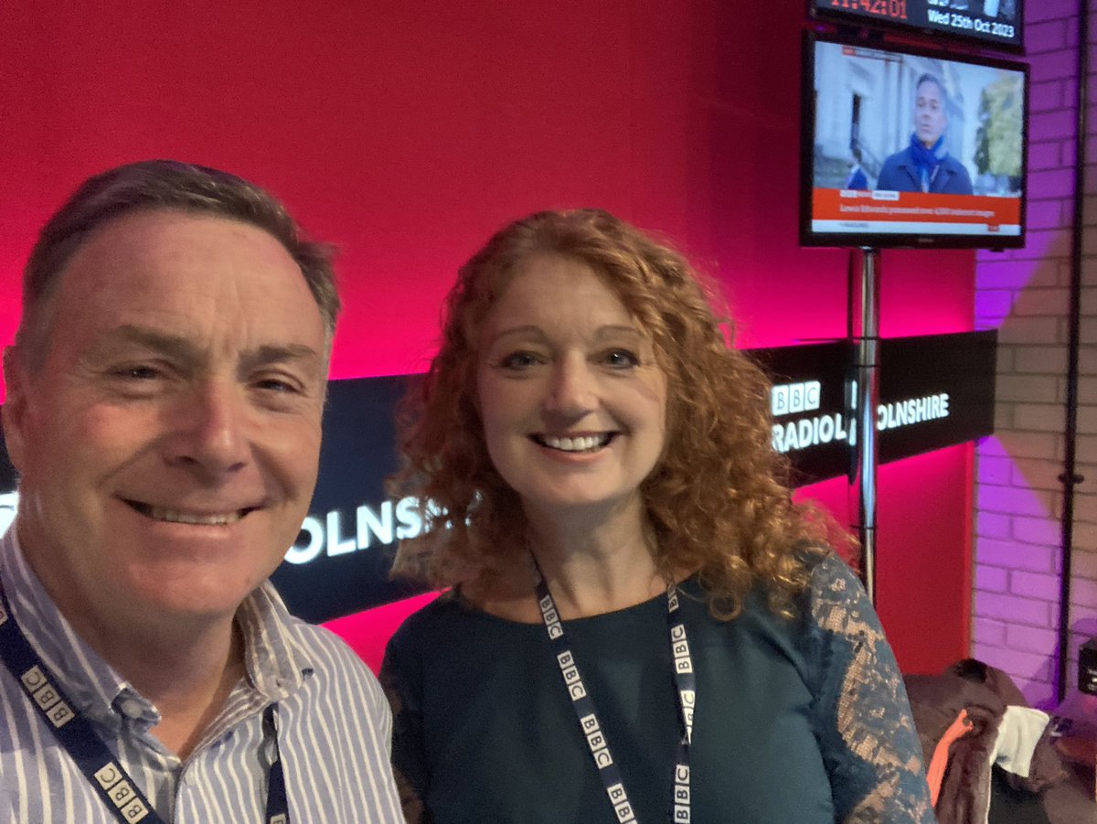 On @BBCRadioLincs today at lunchtime having a chat in the Potting Shed about planting tender vegetables and staking perennials - plus details of the exciting new Garden Show at the Lincolnshire Show in June.  #radiogardening @lincsshow