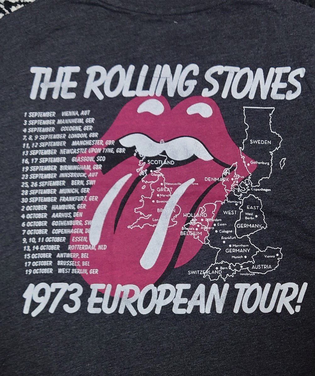 #TheRollingStones
'ROCK-T'