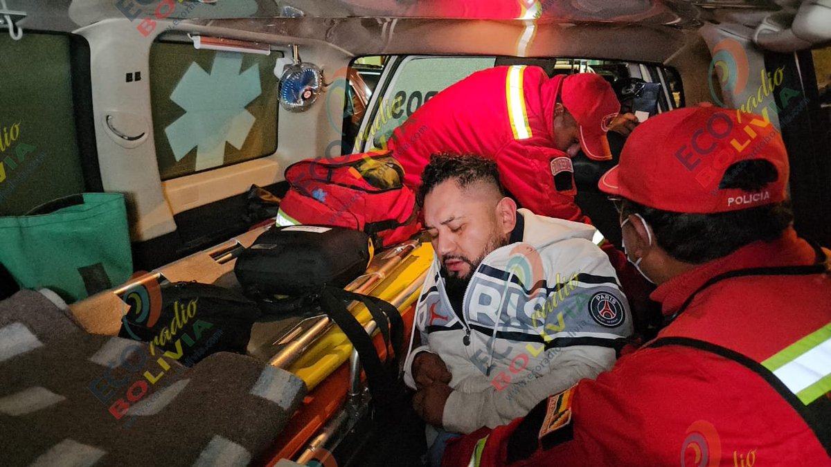 aropealejandra's tweet photo. #deÚltimo| #HaroldLora sufrió una #descompensación durante su #audiencia de medidas cautelares que se instaló al promediar las 22:00 hrs. fue trasladado de emergencia a un hospital. La fiscalía solicita su #detenciónpreventiva por el delito de #estafamúltiple. https://t.co/OR6itMZ3zT
