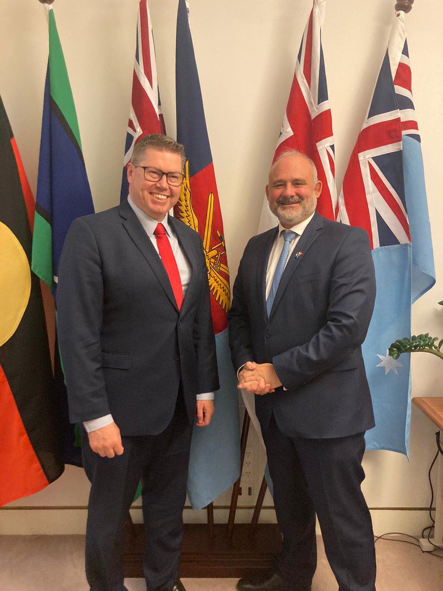 I had an insightful meeting with Minister Pat Conroy on Tuesday. We discussed global challenges in the Pacific and the French-Australian bilateral roadmap regarding development and defence industry cooperation. @PatConroy1 @SebLecornu @steph_sejourne @CZacharopoulou @rogerlacanv