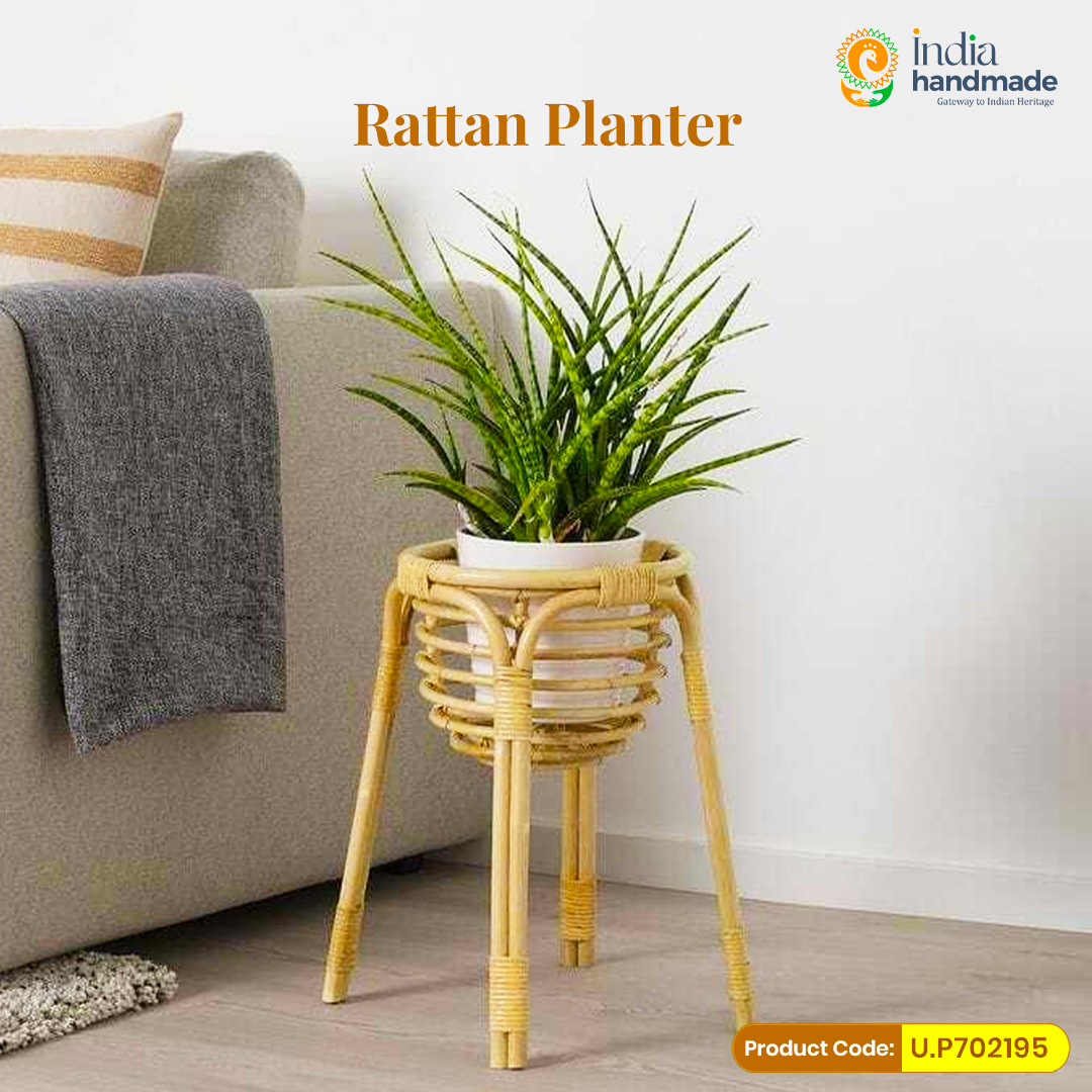 Beyond aesthetics, #bamboo #cane planters offer breathability promoting healthy plant growth even during #summer & are lightweight. Buy at indiahandmade.com
#Planters #Nature #Gardening #VocalforLocal  #Handicraft
@texminindia @_DigitalIndia @Digitalindiacrp @Goi_Meity