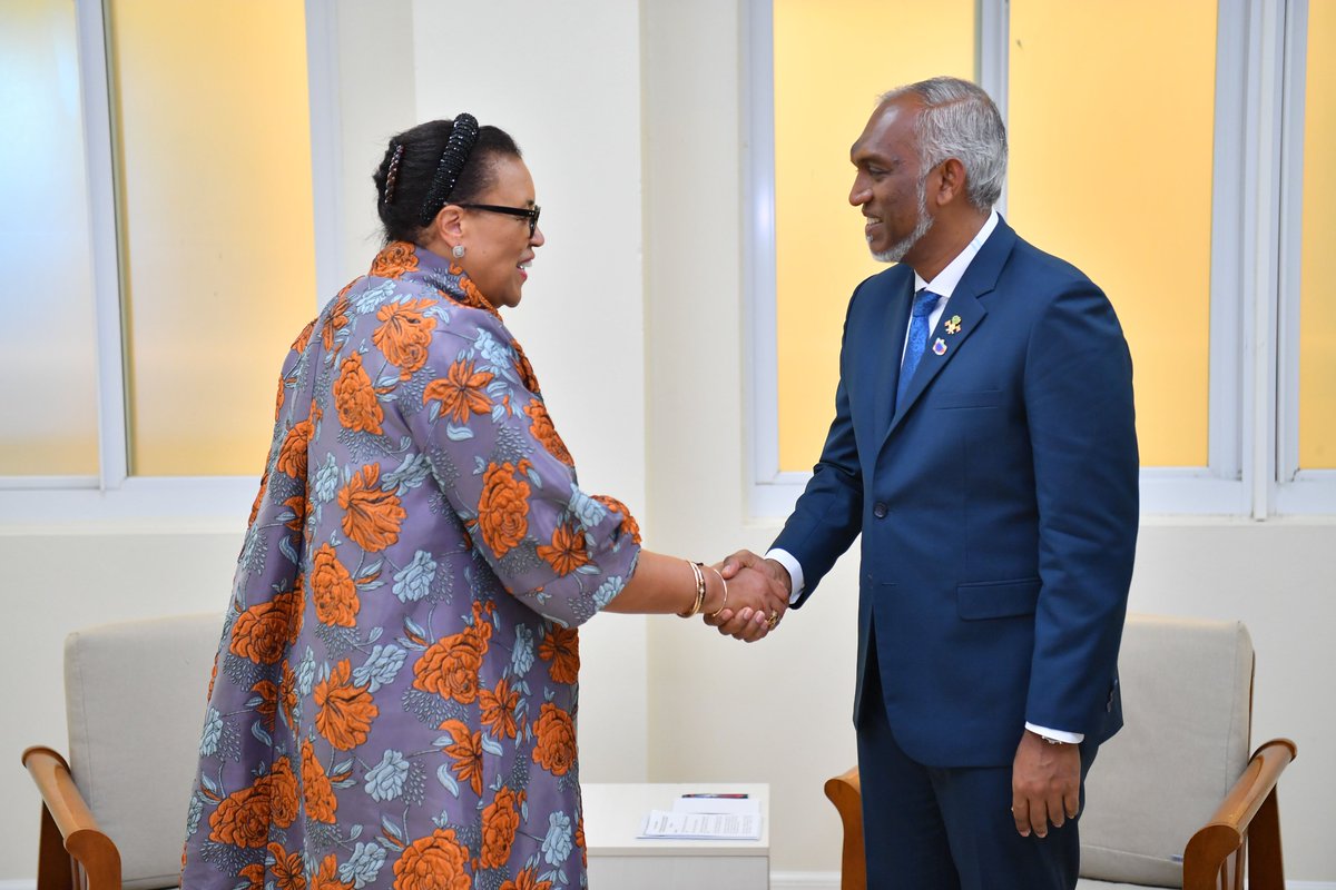 presidencymv's tweet photo. The President meets with the Secretary-General of the Commonwealth https://t.co/3jBRZLwJ2Y https://t.co/wRCG44q1Ek