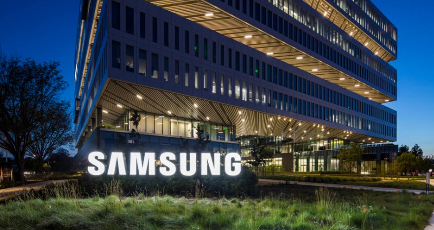 Borse asiatiche in calo, il sindacato di #Samsung organizzerà il 1° sciopero nella storia dell'azienda. Titolo in calo del 2%. Nikkei🇯🇵-0,5%, Kospi🇰🇷-1,3%, HSI🇭🇰-1,5%, Shanghai🇨🇳+0,3% Lo sciopero di Samsung dovrebbe tenersi il 7 giugno e arriva in un momento di stallo delle