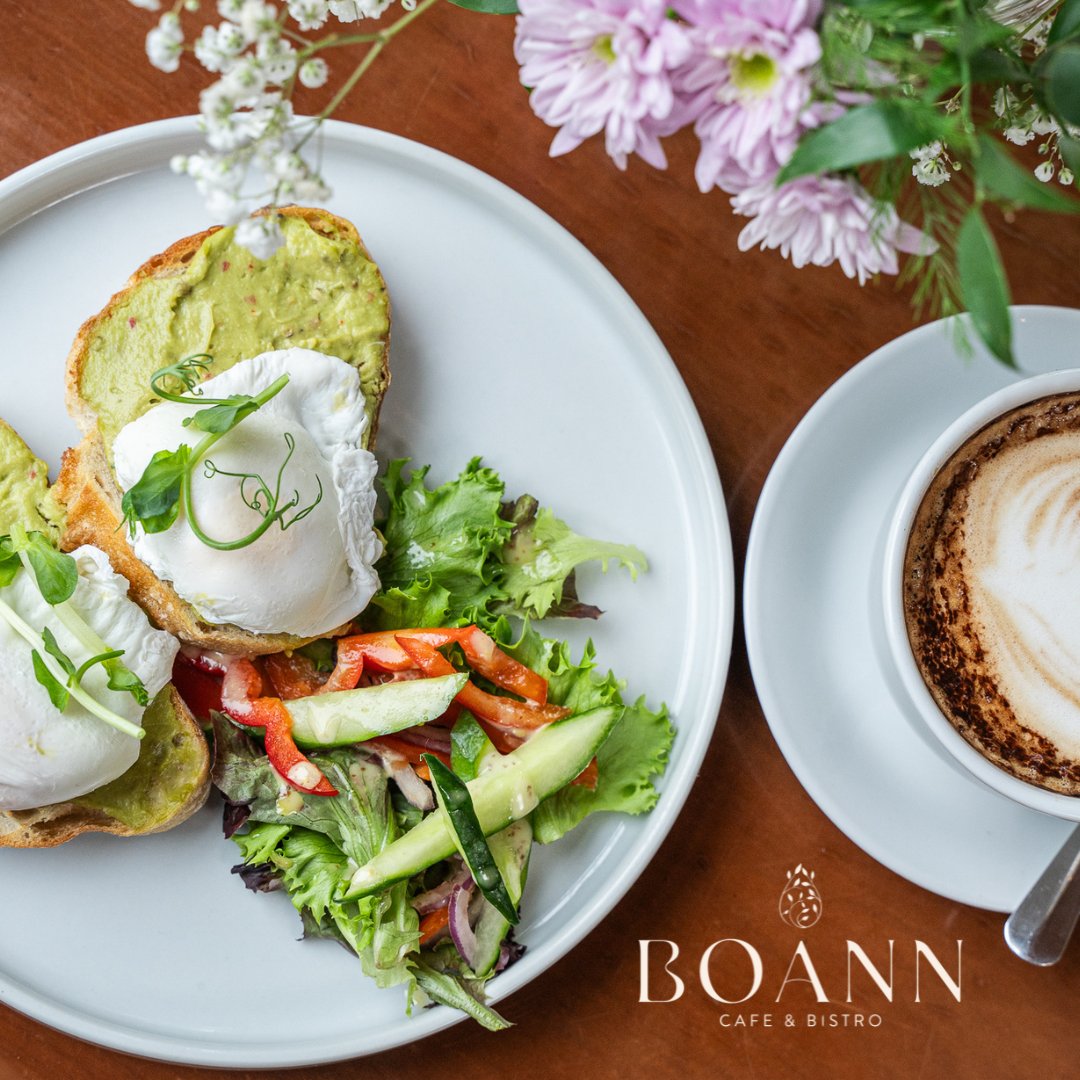 Start your day right with breakfast at Boann! Whether you're craving a Big Breakfast, Avocado Smash, or Pancakes, we've got it all. Breakfast is served daily until 11:30 AM. 🍳🥑🥞
#Breakfast #TrimEats #TrimCastle #Brunch