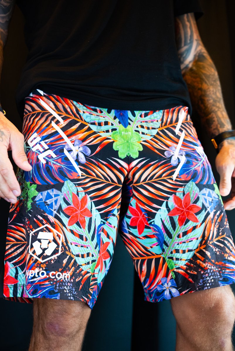 Dustin Poirier's #UFC302 shorts.