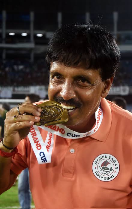 EXCL: Mohun Bagan are in talks with Bastab Roy for an assistant manager role in the senior setup. Deggied Cardozo to take over the Youth Department of the club. 

Bastab da will be in charge for the Durand and CFL too along with Cardozo. 

#JoyMohunBagan #MBFT