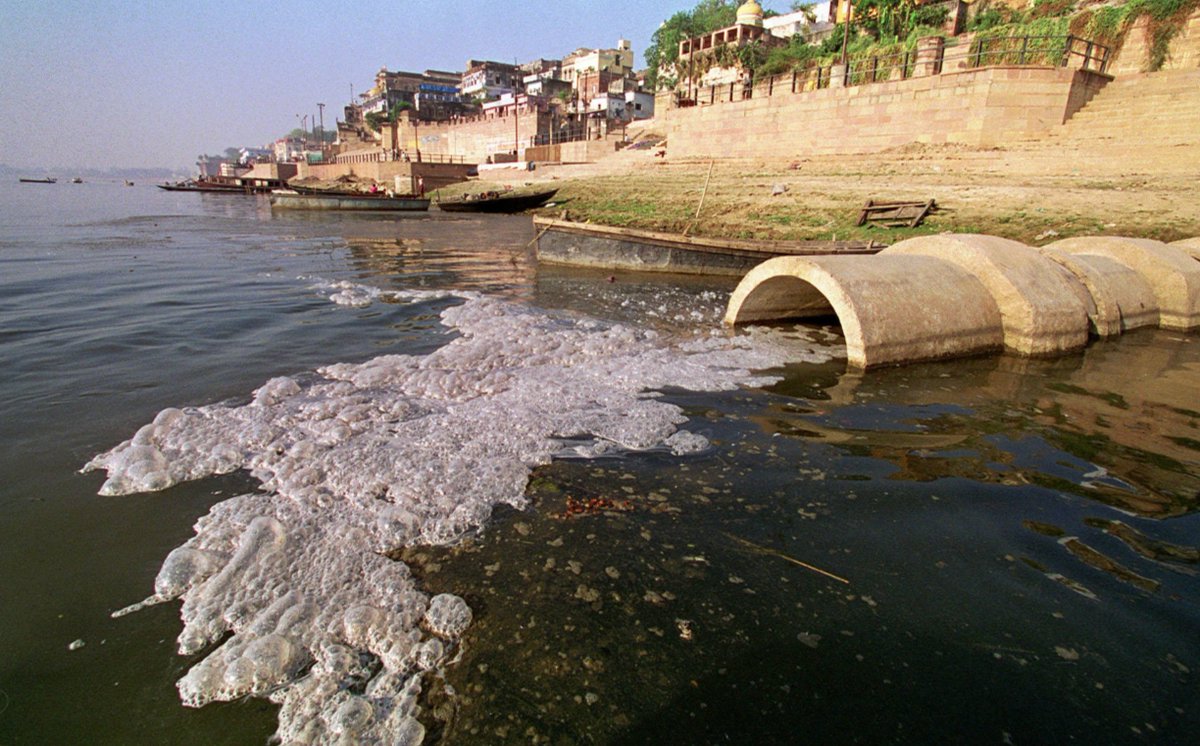 There were discussions on littering, poor waste management, disposal of toxins into Ganga, etc.

Puri Shankaracharyaji has been voicing his concern constantly on these matters. 

@nkgrock explains how secularisation leads to ecological degradation. 

cisindus.org/indic-varta-in…