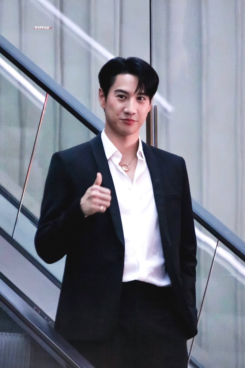 byppam's tweet photo. 240528 : ไบ๊เก่งมาก เยี่ยมมมม 👍🏻🫶🏻

@brightrpp_  
#คมชัดลึกอวอร์ด20 
#brightrpp #ไบร์ทรพีพงศ์
#BrightRapheephong https://t.co/iieKidpY34