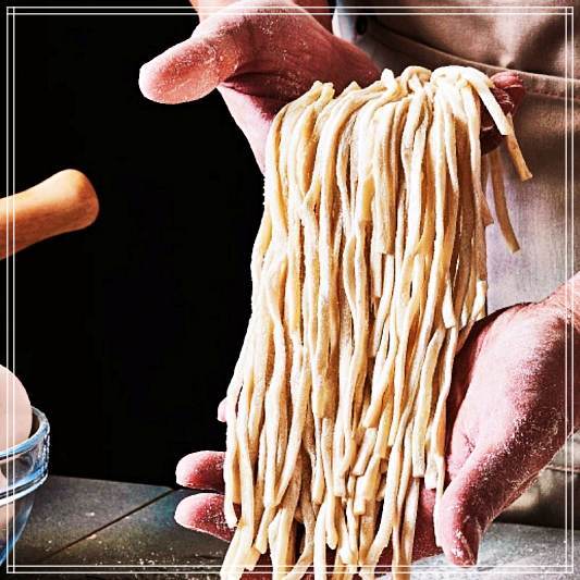 생생정보 가격파괴 Why 6천원 바지락 듬뿍 칼국수에서 소개하는 인천 연수 바지락왕창칼국수의 바지락칼국수과 얼큰칼국수 해물파전 만두 맛집 탐방기 ift.tt/GVxnQ1R