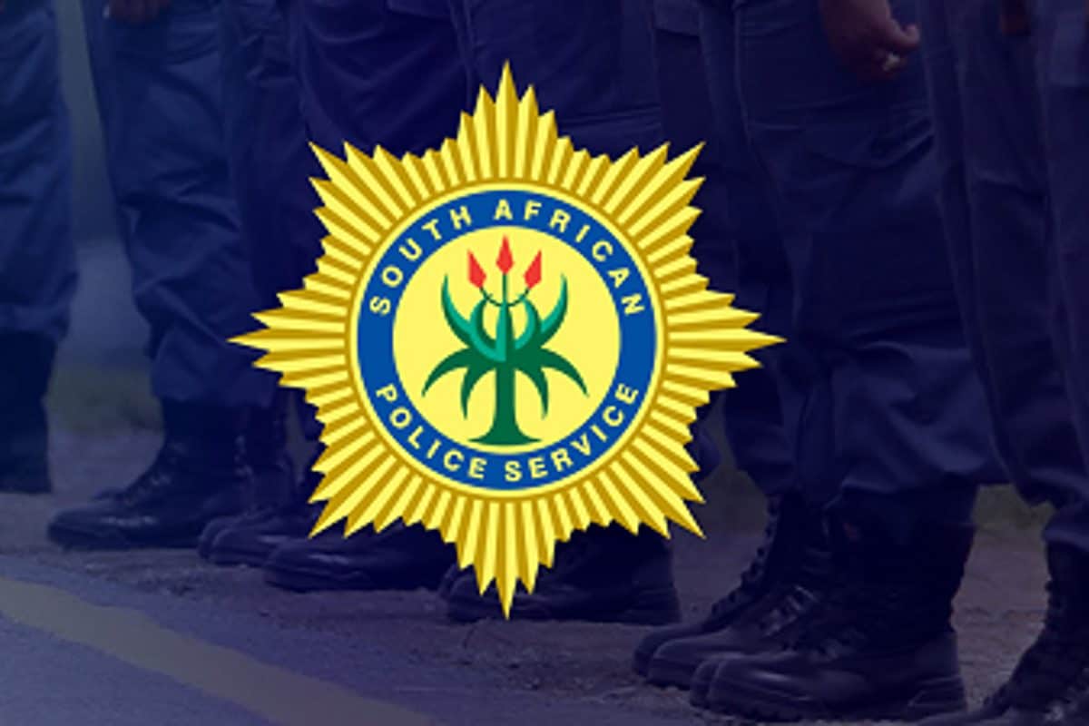 #sapsWC #SAPS Western Cape detectives are investigating an attempted murder case following an incident where a vehicle with members of a political party was shot at in the Philippi area during a #ProtestAction on Tuesday 28/05. None of the occupants of the vehicle were injured