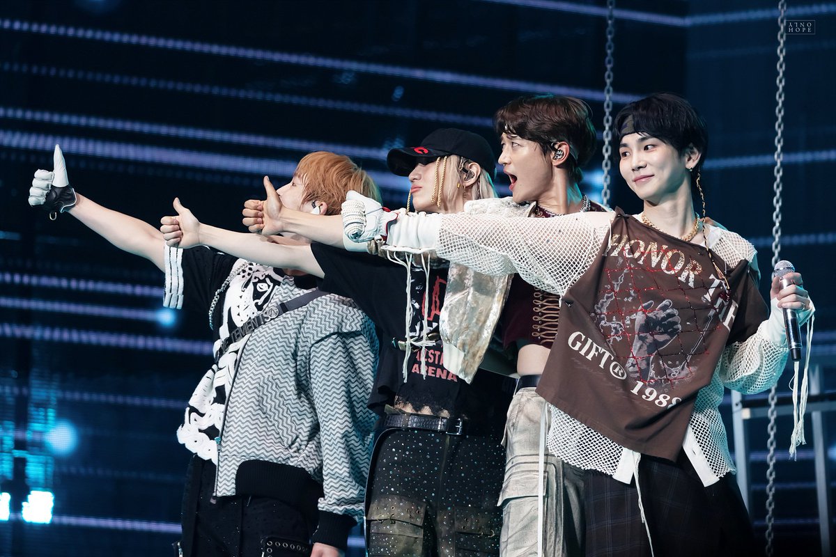 Only_Hope1209's tweet photo. 240524 SW6 Encore 민호💎

#샤이니 #SHINee #민호 #MINHO #ミンホ https://t.co/nrEBExOFvd