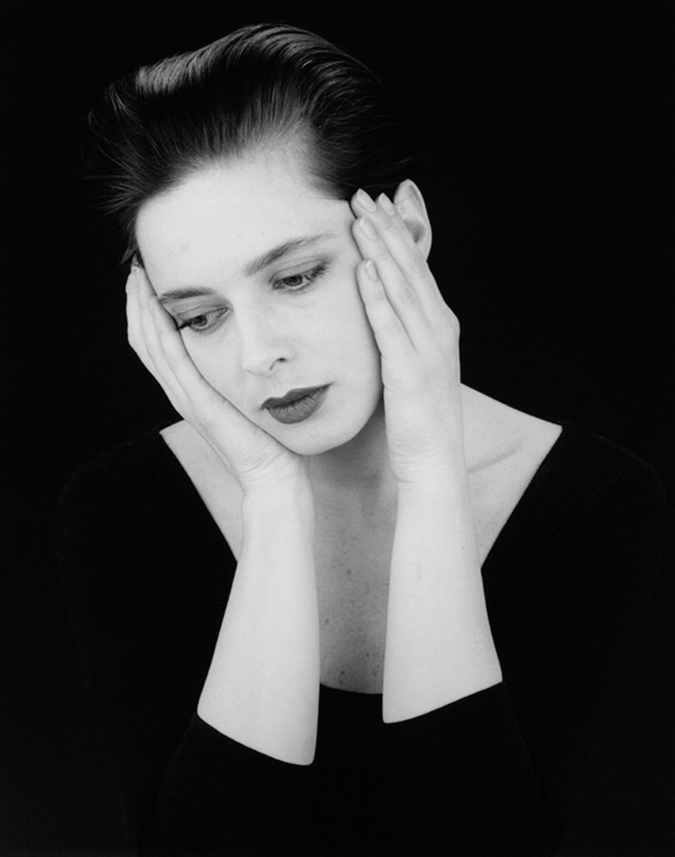Isabella Rossalini photographed by Robert Mapplethorpe, 1988 #RobertMapplethorpe #Photography