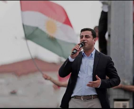 an Têkoşîn, an têkoşîn Bijî têkoşîna azadiyê.
#SelahattinDemirtaşaÖzgürlük 
#SelahattinDemirtaş