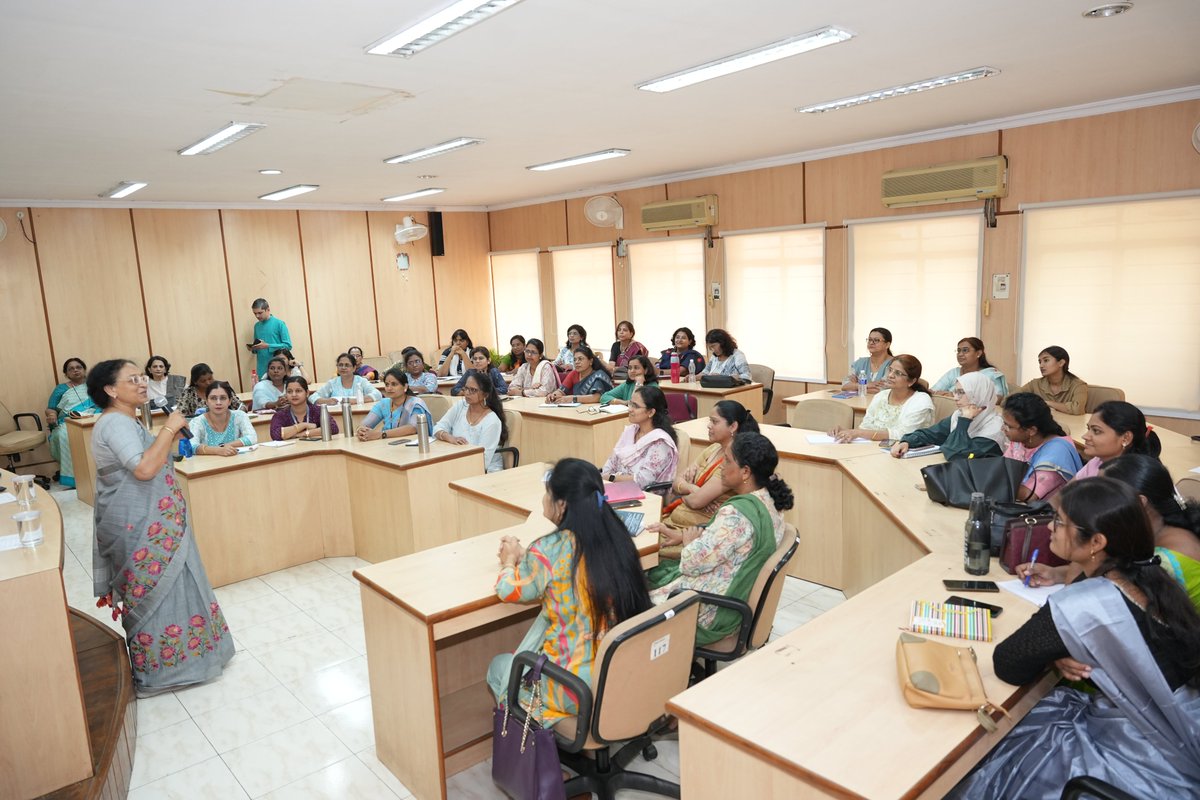 VAMNICOM is hosting a 5-day residential Women-in-Leadership Faculty Development Programme (FDP) in collaboration with Maharashtra State Faculty Development Academy from May 28 to 01st June, 2024. @MSFDA_Official @ncct_institutes @hema_28