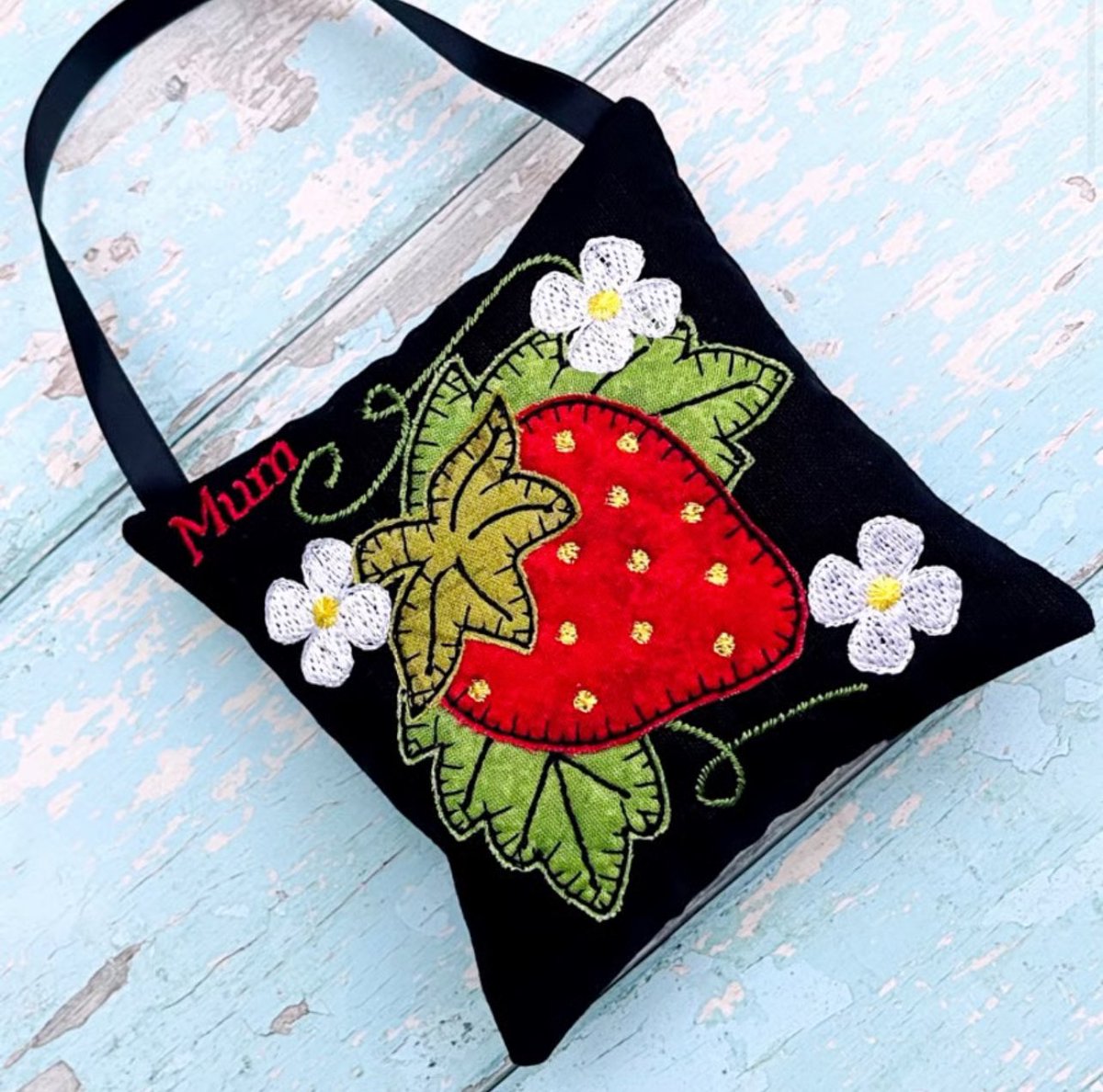 Appliquéd Strawberry lavender bag folksy.com/items/8339288-… #EarlyBiz #strawberry