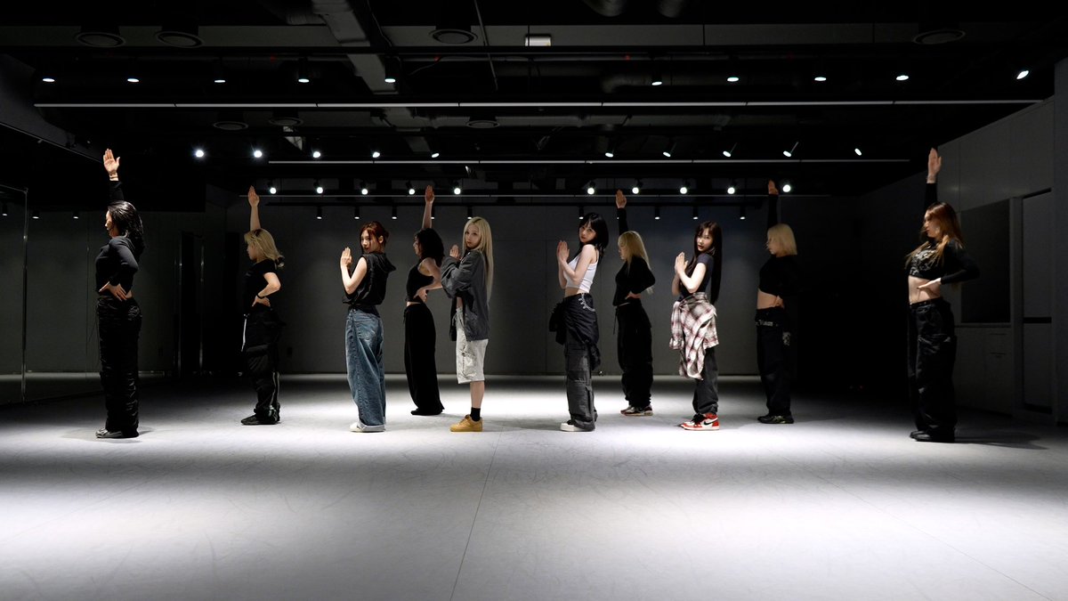 aespa 에스파 'Armageddon' Dance Practice youtu.be/yS0nP3YlbOM #aespa #æspa #에스파 #Armageddon #aespaArmageddon #Supernova #aespaSupernova #DancePractice