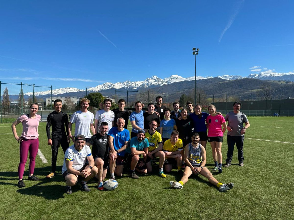 🏉 [Tournoi de Touch-Rugby à Grenoble] 🏉 Plus que quelques jours avant le tournoi inter-entreprises de touch rugby, le 31 mai à Grenoble ! Bonne chance à nos 3 équipes, coachées par Samy, notre responsable local passionné de rugby.