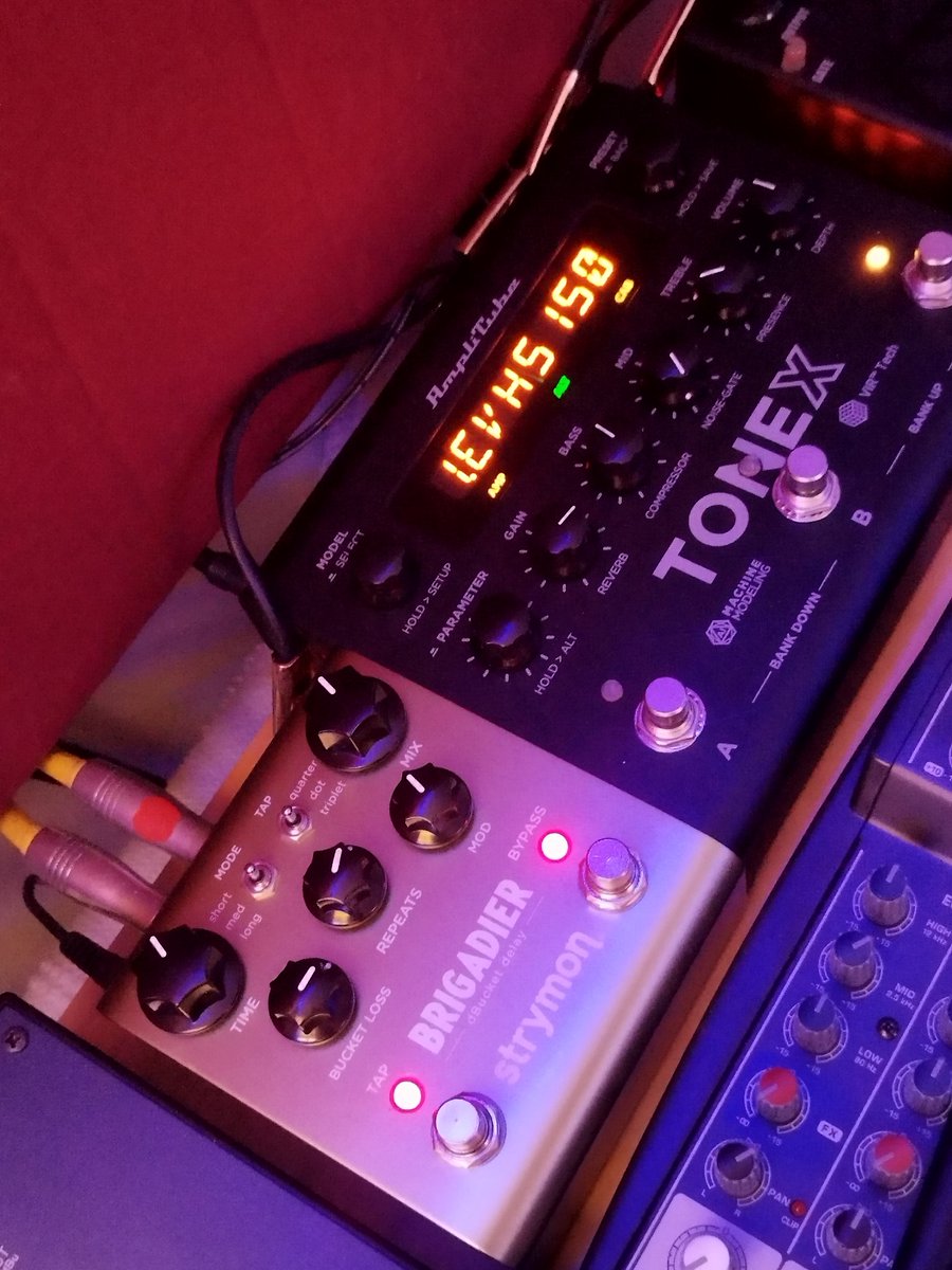 #reamping lead guitars. Evh 5051 iii Tonex profile and Strymon Brigadier.