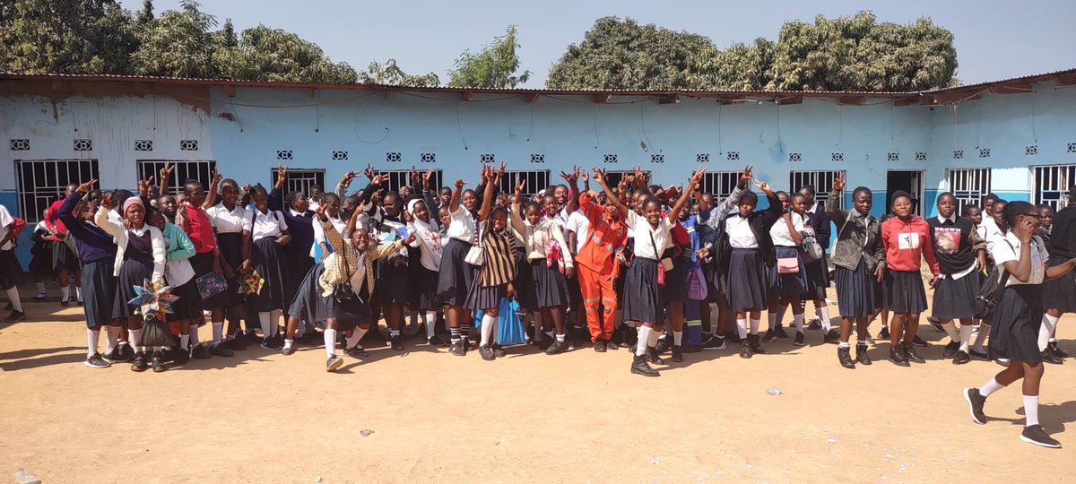 Today we celebrate #menstrualday by recognizing the importance of menstrual health and #hygiene . At @umojasport we're proud to have trained over 200 students  in schools #menstrualfriendlyworld #umojasportdrc #empowerment #pepas #unsdg5 #MHD24 @MHDay28May @CouldyouCup