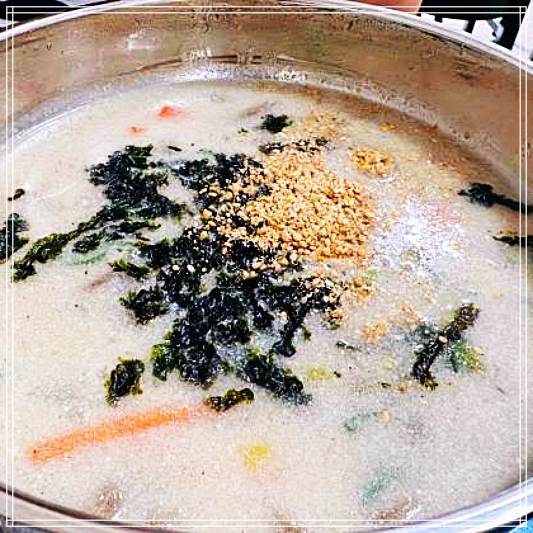 생방송투데이 자족식당에서 소개하는 원주 출렁다리 또박이옹심이칼국수의 옹심이과 메밀칼국수 감자전 맛집 탐방기 ift.tt/xC239E1