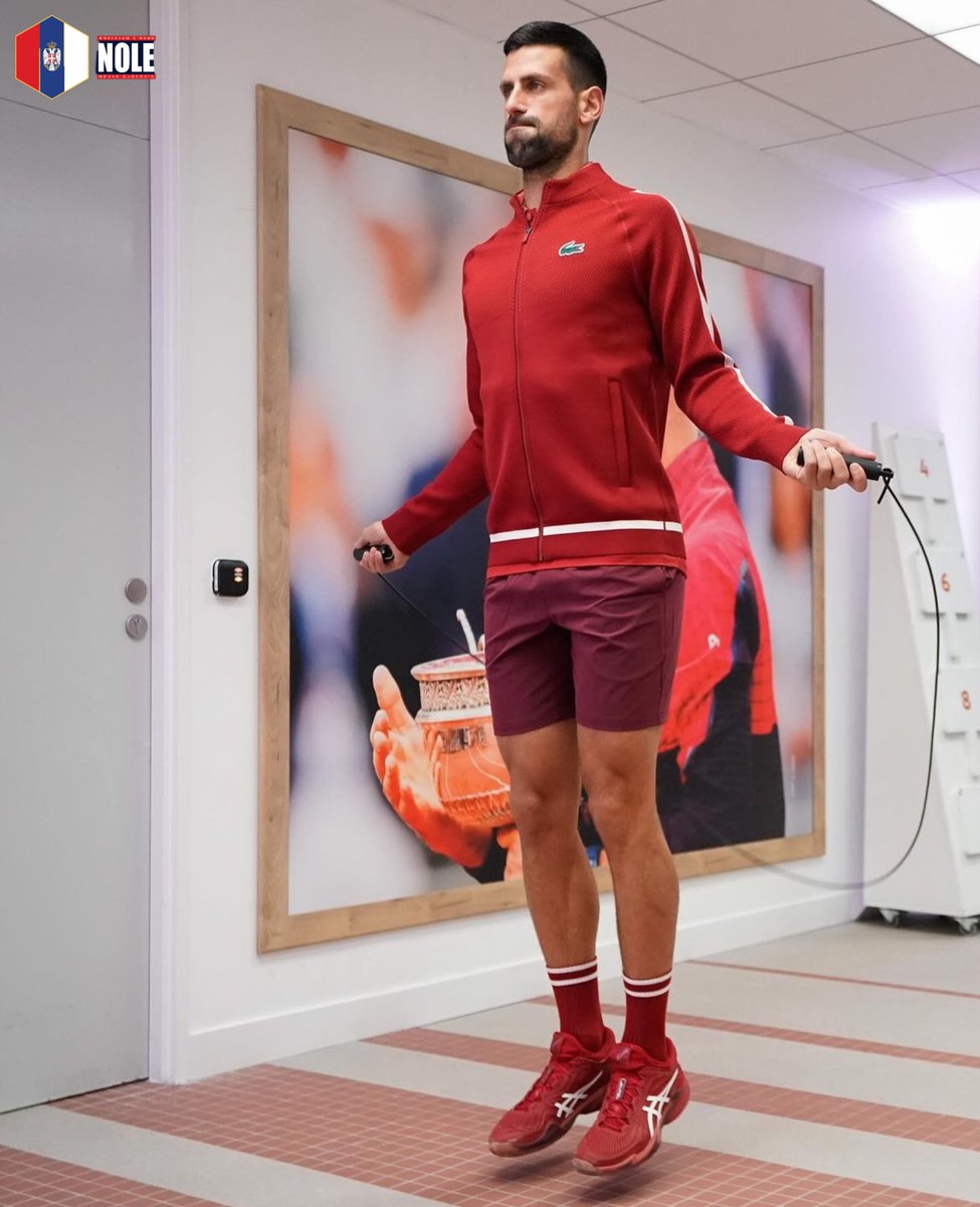 Pre-match workout🏃‍♂️
& Focused on the match!!
Always👀⚡️❤️‍🔥
@DjokerNole 

#NoleFam #Paris #RolandGarros