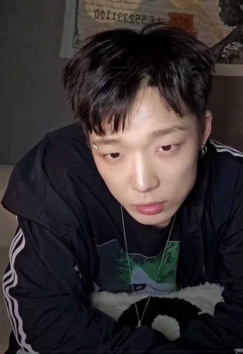 Send-off Live photos:

#BOBBY_SENDOFF_LIVE 
#BOBBY #바비 <a href="/bobbyranika/">김지</a>