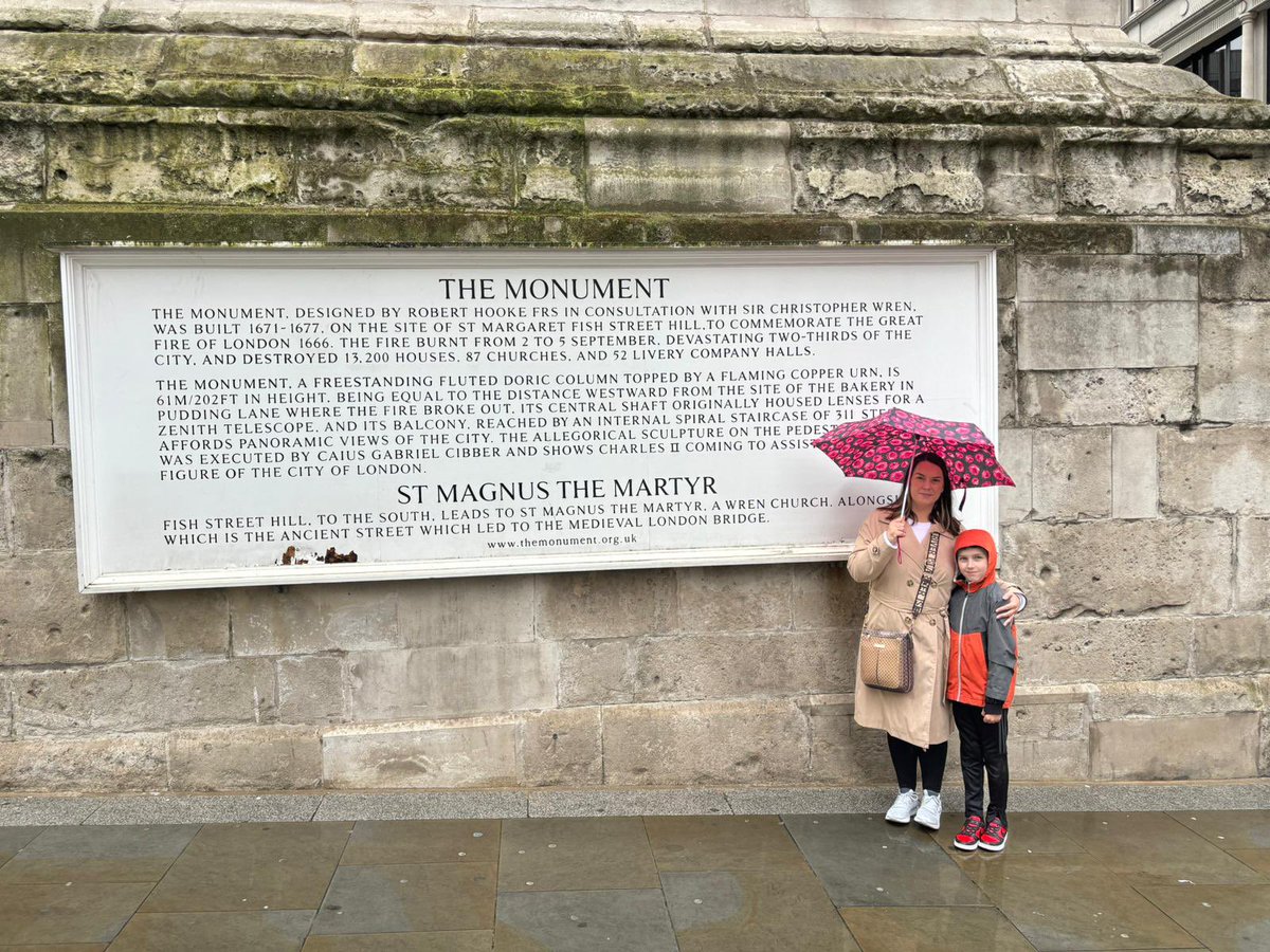 Gringran1's tweet photo. @RedscopeSchool 
Sebby was keen to find the Pudding Lane Memorial on our trip to London. https://t.co/W0XmrR60AF
