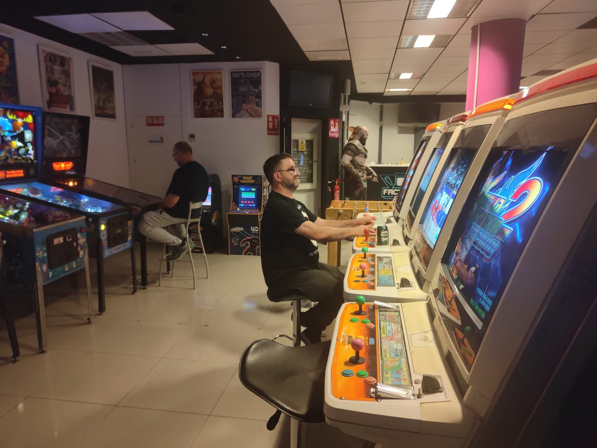 Associació Retromaniacs tweet media